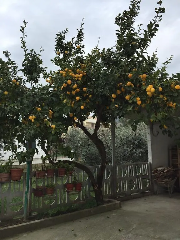 Borgo Cavour Apartaments Bardolino 0*,